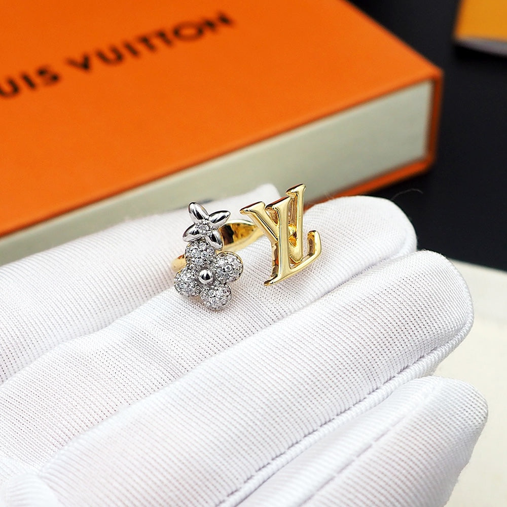 18K Louis Vuitton Gram Ring