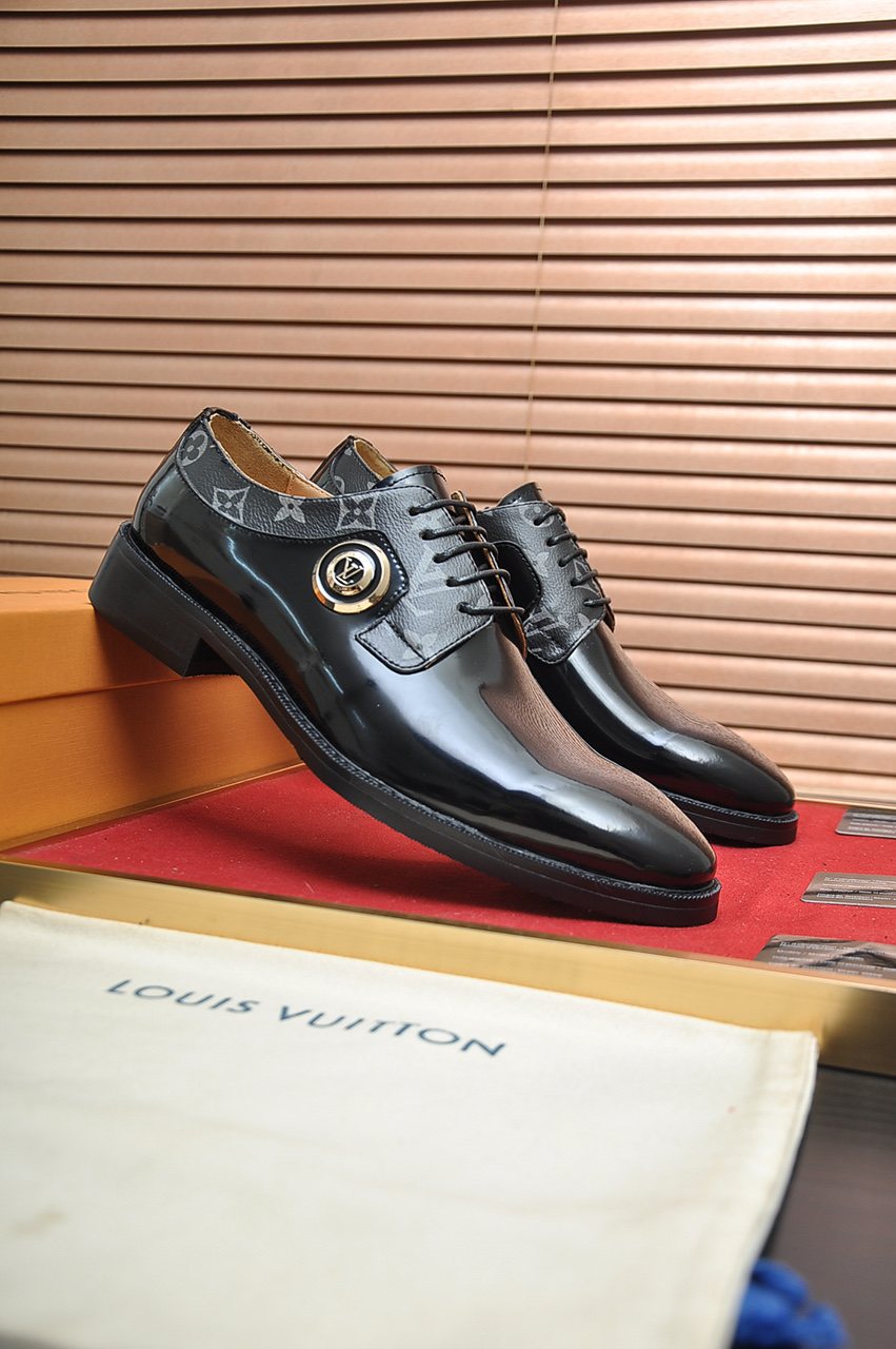 Louis Vuitton Patterned-Trim Lace-Up Dress Shoes — front