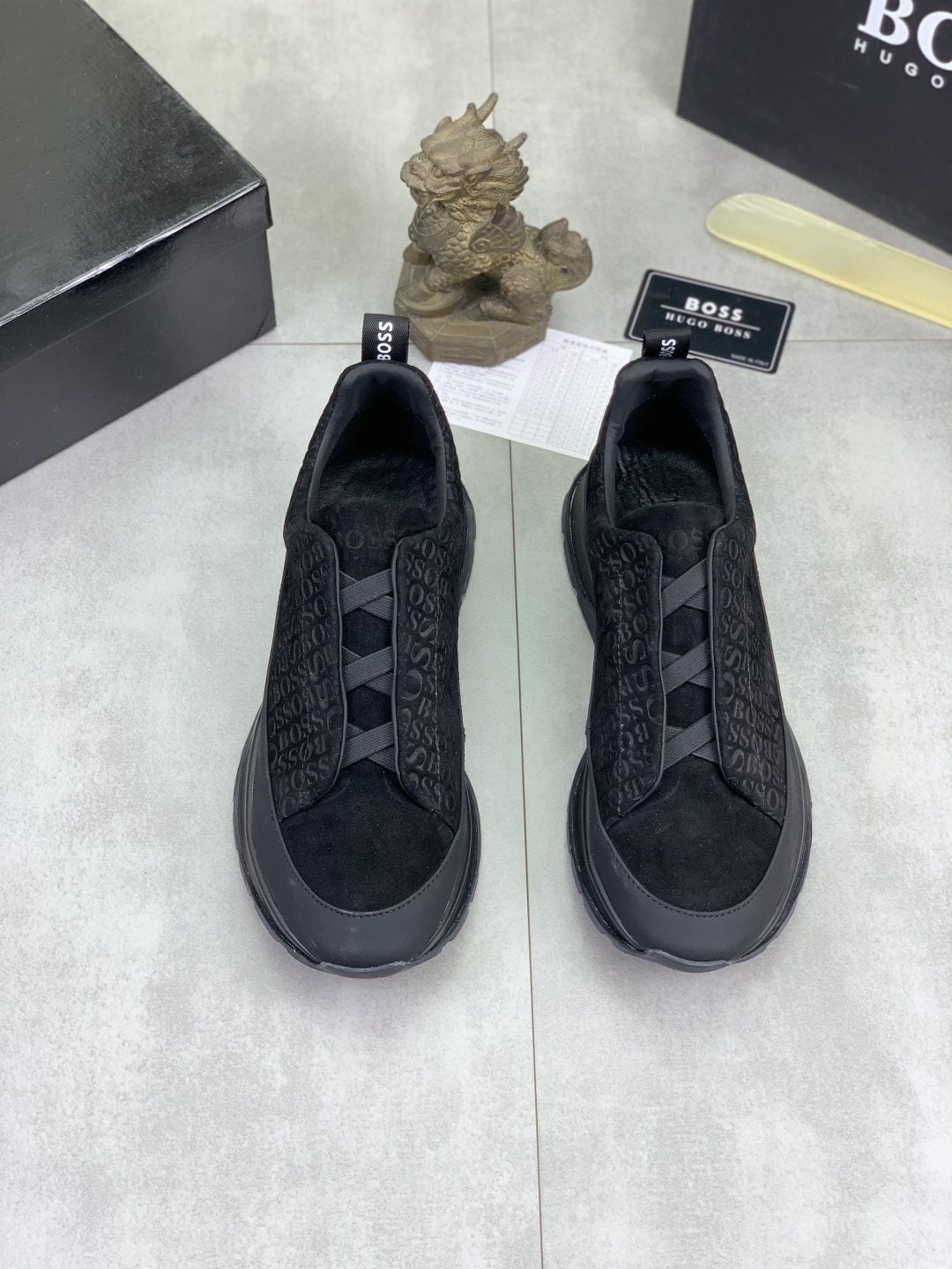 BOSS Textured Low-Top Lace-Up Sneakers — front